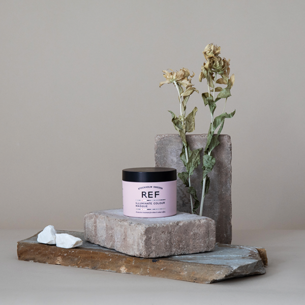 Illuminate-Colour-Masque